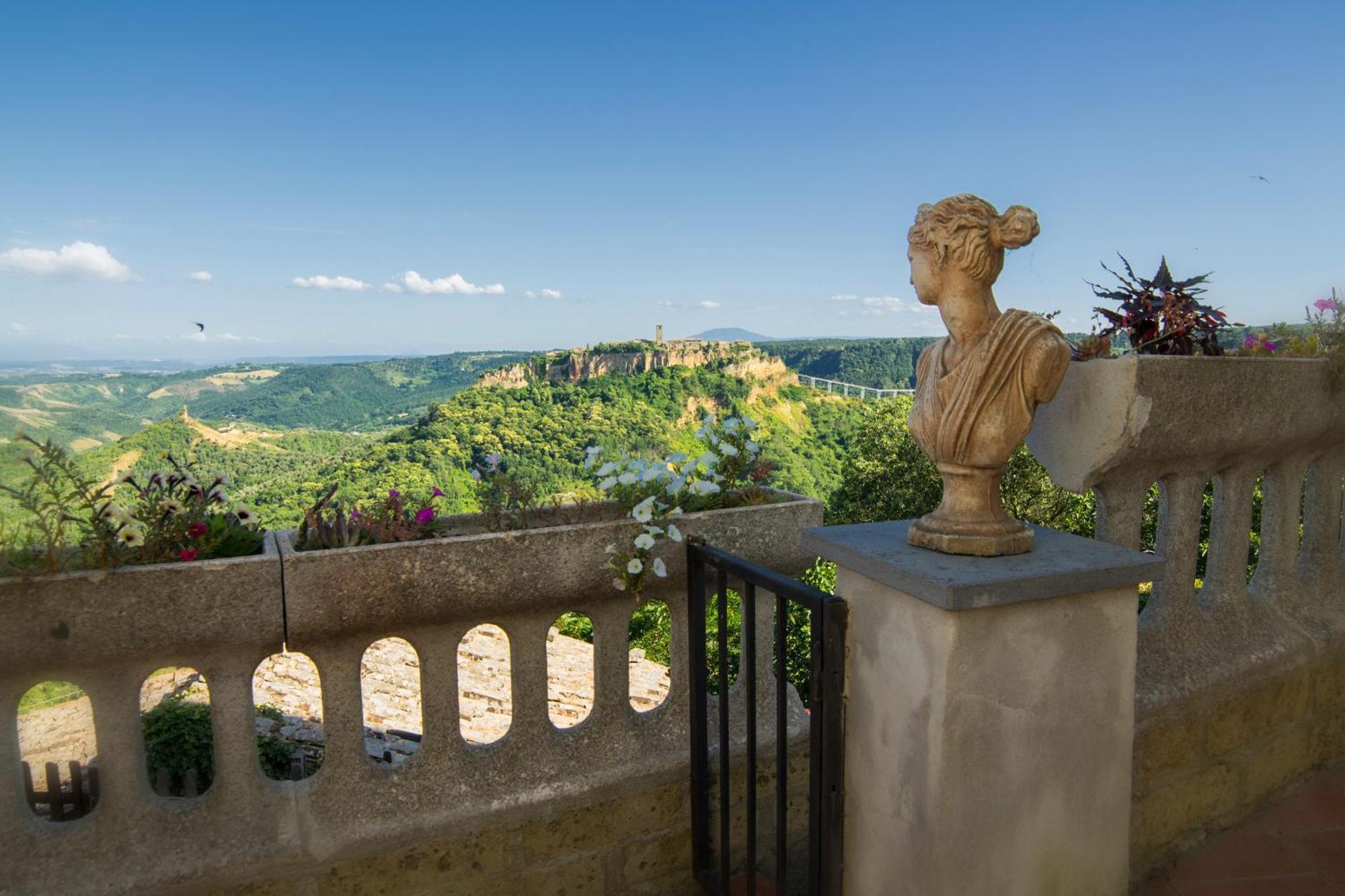 Miracivita Lubriano Esterno foto